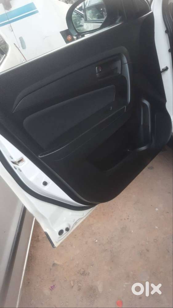 Genuinely Handled Good Condition Great Pickup