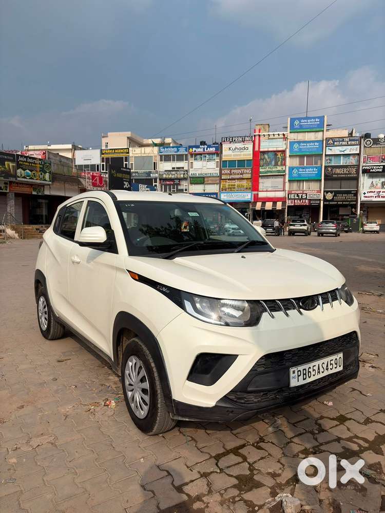 Mahindra Kuv 100 2018