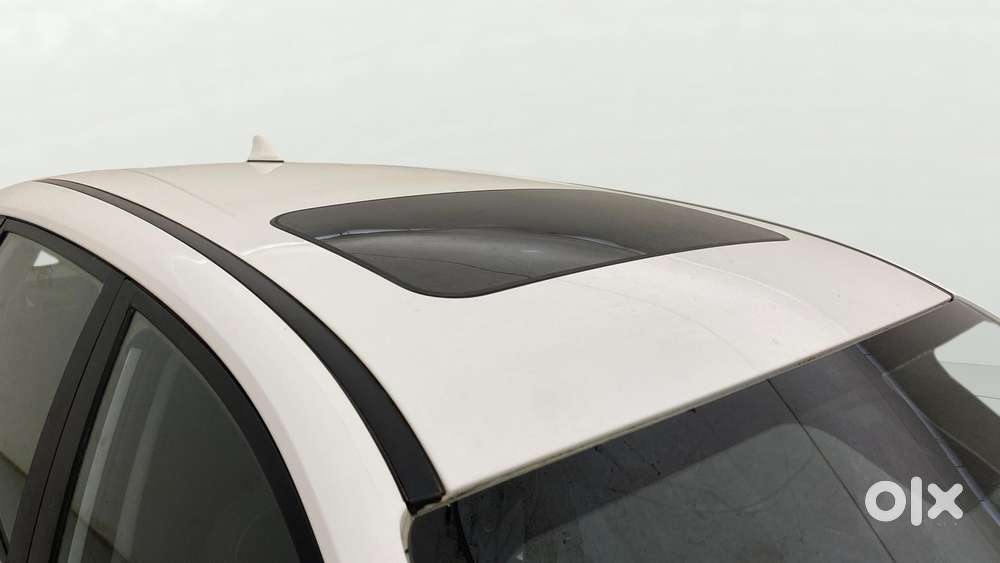 Hyundai New I20 1.2 Asta (o) Ivt, 2023, Petrol