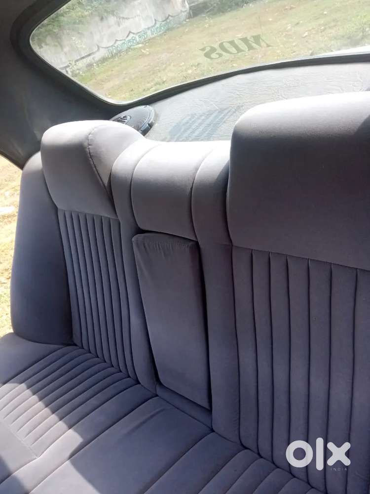 Ambassador Classic 2000 Dsz 2007