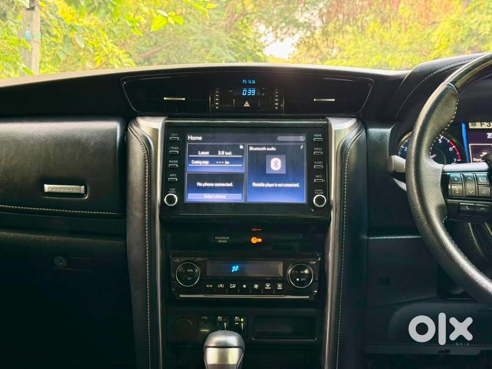 Toyota Fortuner 4x2 At 2.7 Petrol, 2022, Petrol