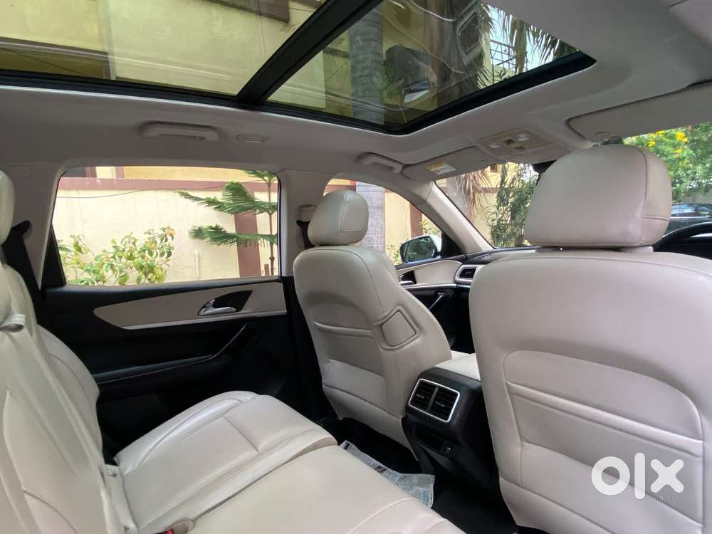 Mahindra Xuv700 2.2 Ax 7 Diesel Mt Luxury Pack Str, 2022, Diesel