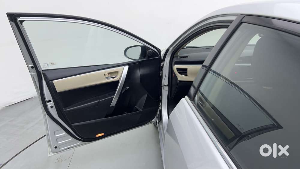 Toyota Corolla Altis 2013-2017 Vl At, 2014, Petrol