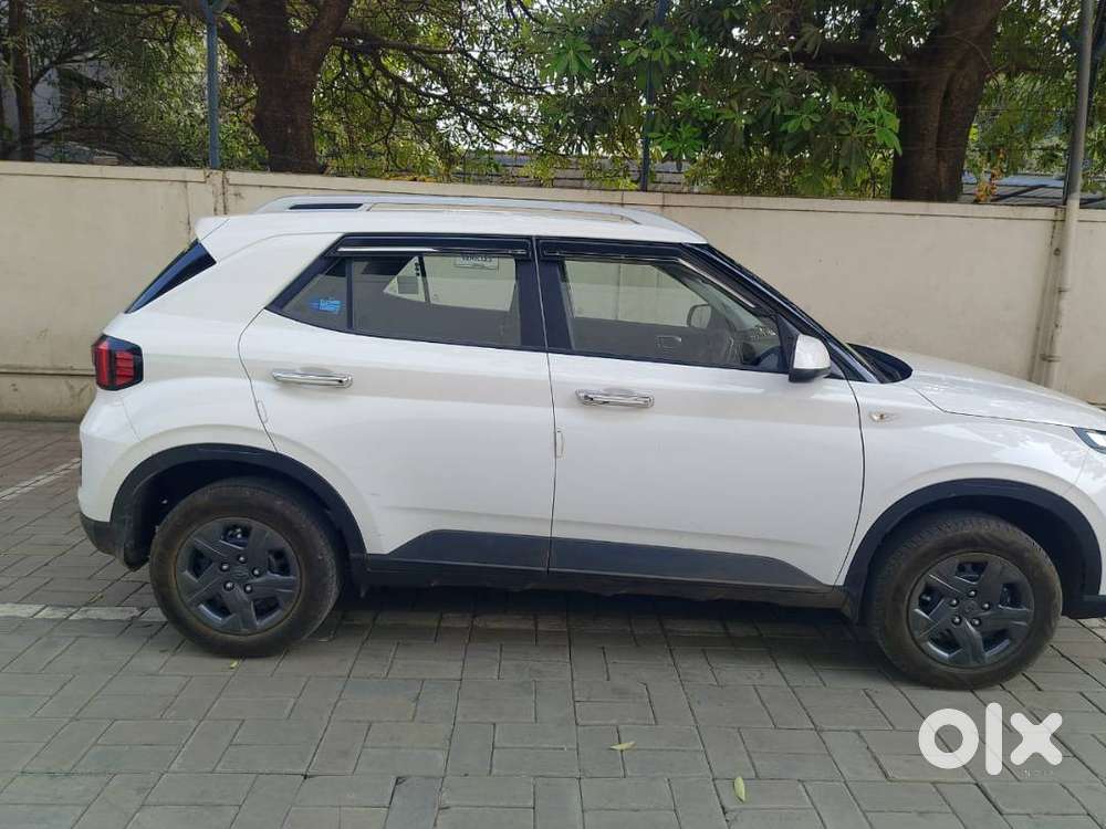 Hyundai Venue N Line 2023 Petrol Well Maintained
