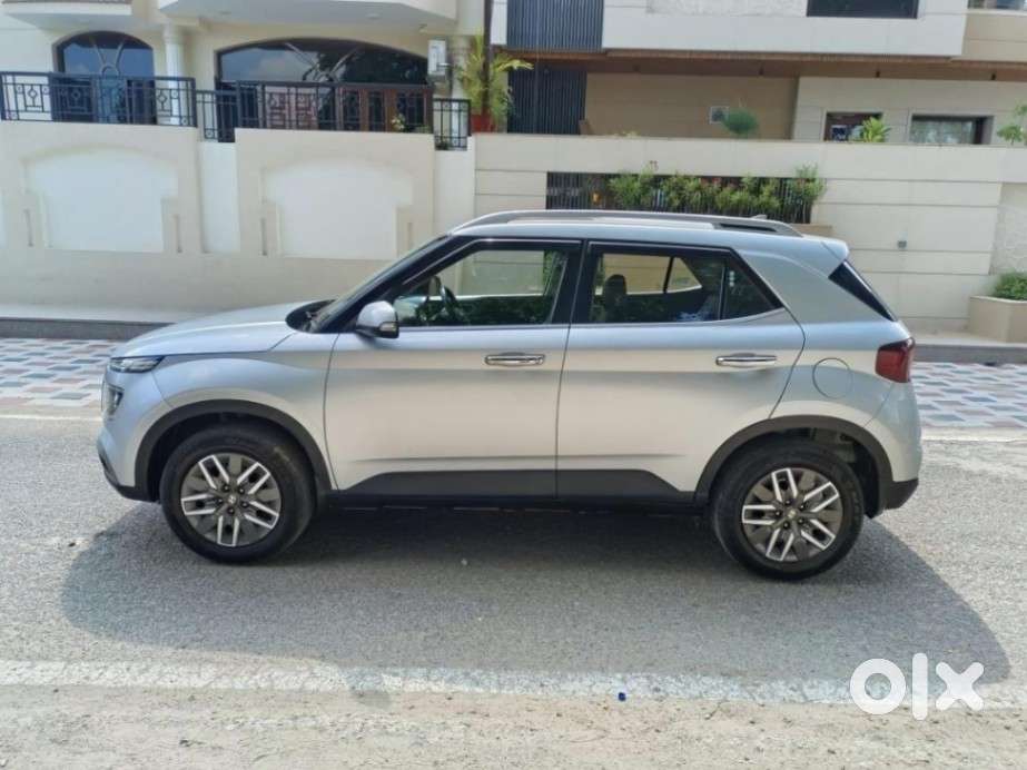 Hyundai Venue 1.0 S Turbo Imt, 2022, Petrol
