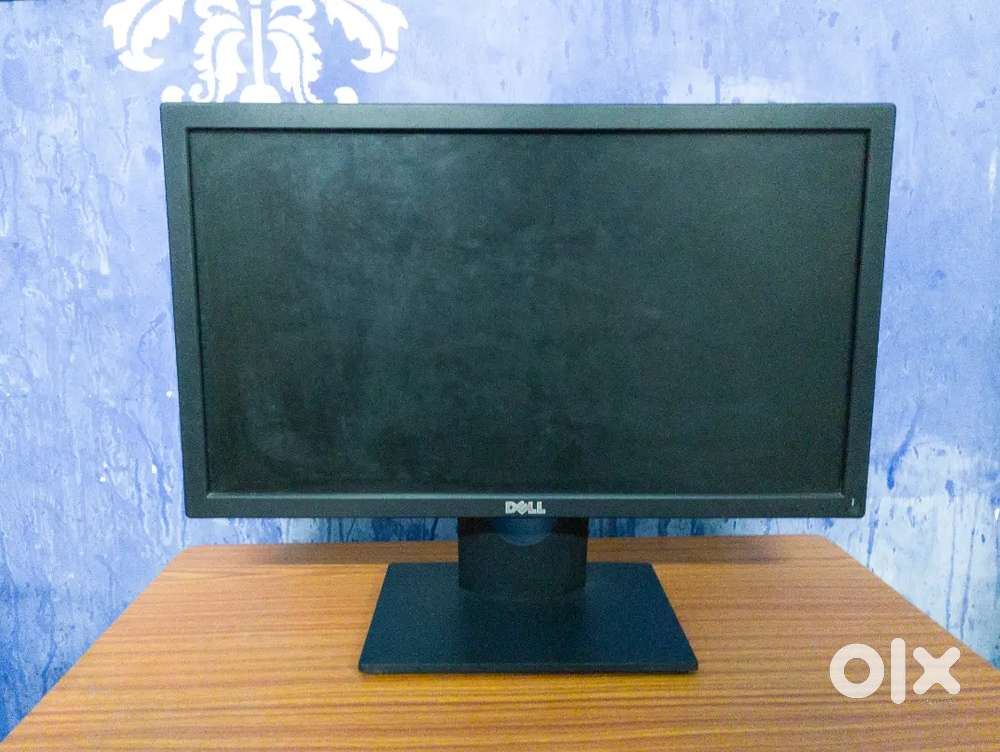 Dell Desktop Computer &ndash; i3, 4GB RAM, 512GB SSD Monitor + Accessories