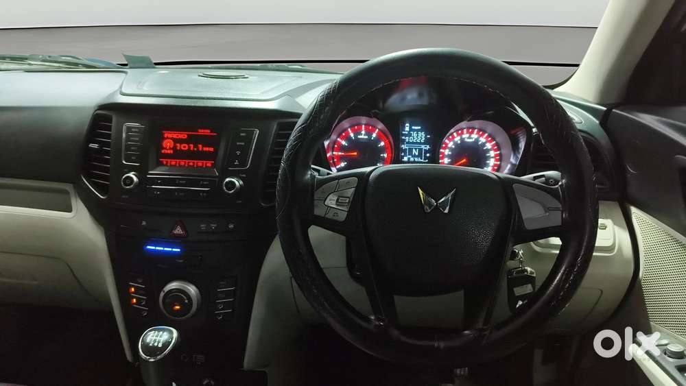 Mahindra Xuv300 W6, 2023, Petrol