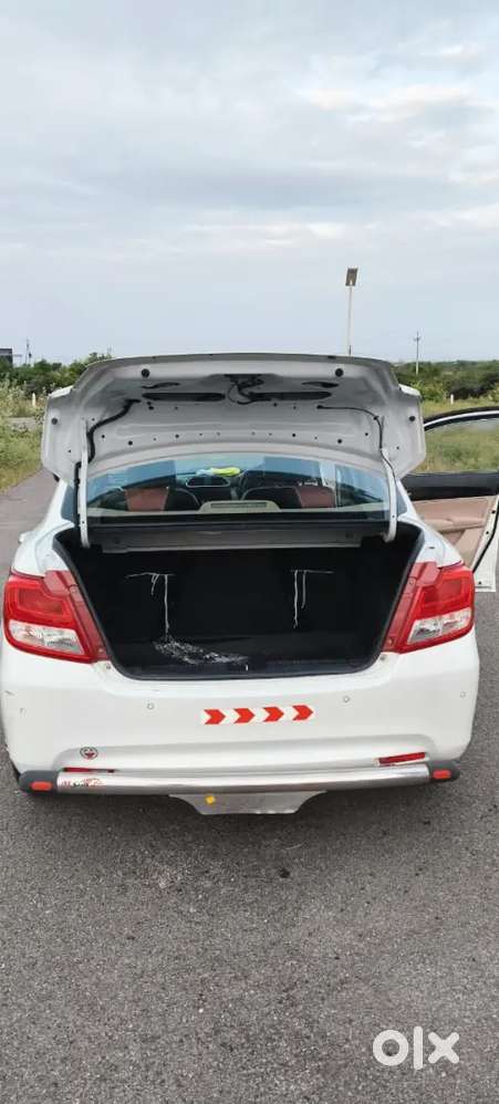 Maruti Suzuki Dzire 1.2 Vxi 2022