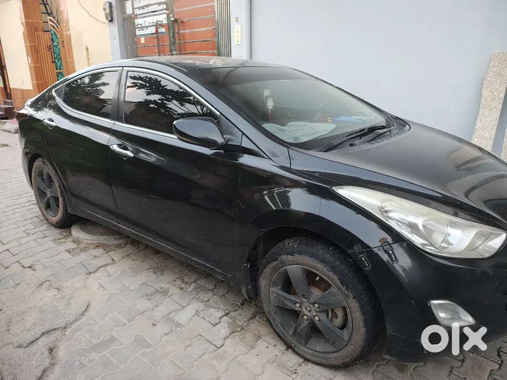 Hyundai Elantra 2013 Petrol 80000 Km Driven