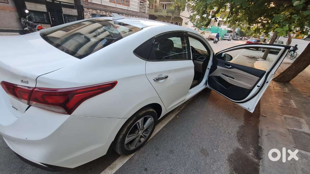 Hyundai Verna 1.6 Sx (o) Vtvt Se, 2020, Petrol