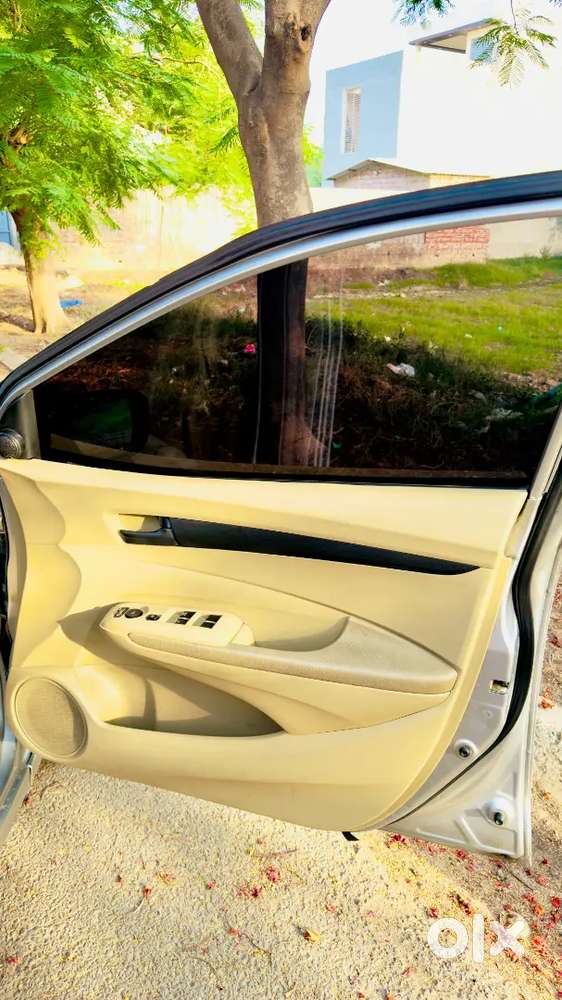 Honda City Exclusive 2013 Petrol Plus Cng With Alloy Music System