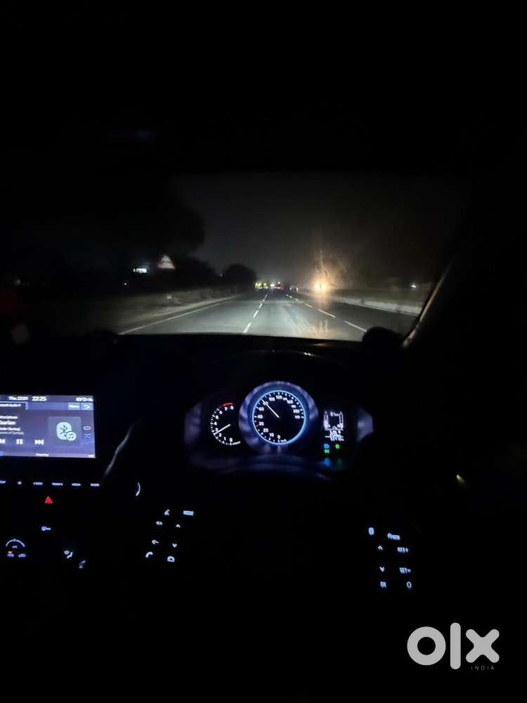Hyundai Venue 2021 Petrol Well Maintained