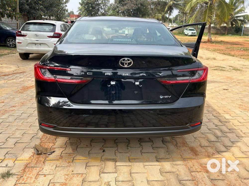 Toyota Camry 2.5l Automatic, 2025, Petrol
