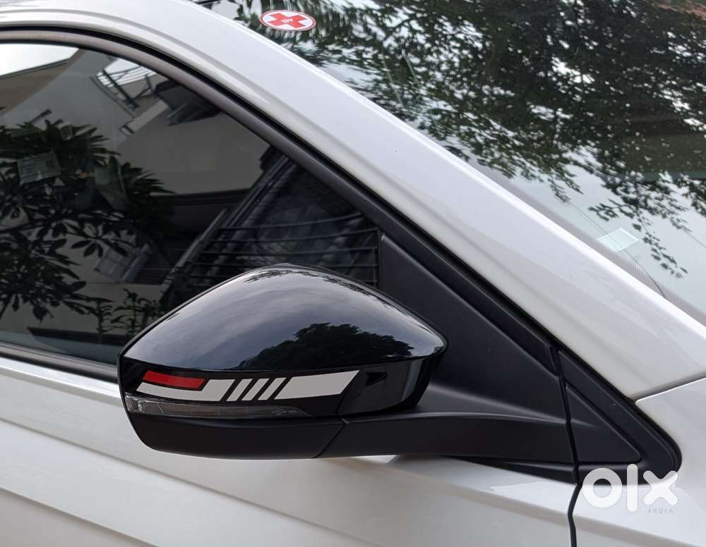 Skoda Slavia Ambition 1.5l Tsi Mt, 2025, Petrol