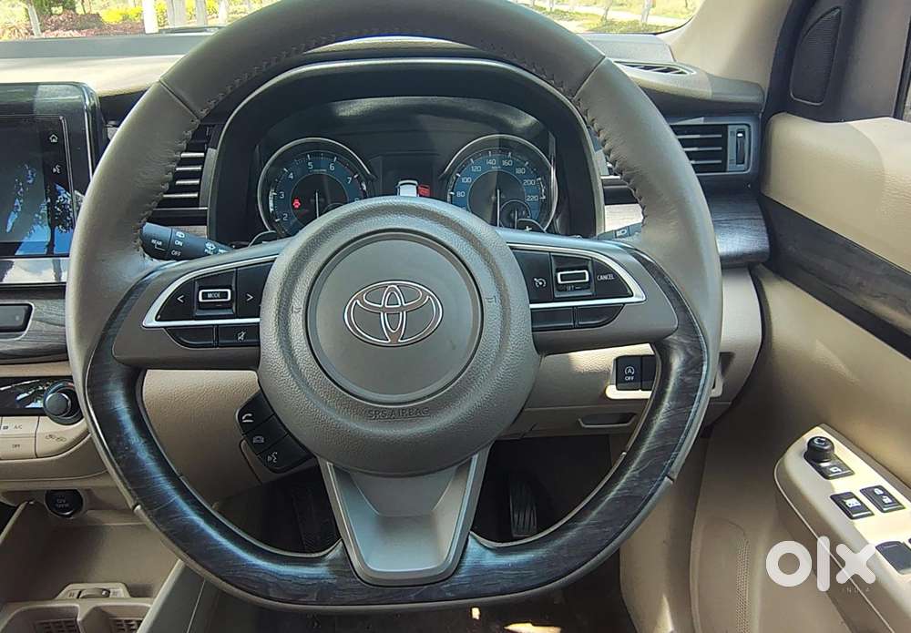 Toyota Rumion V At, 2025, Petrol