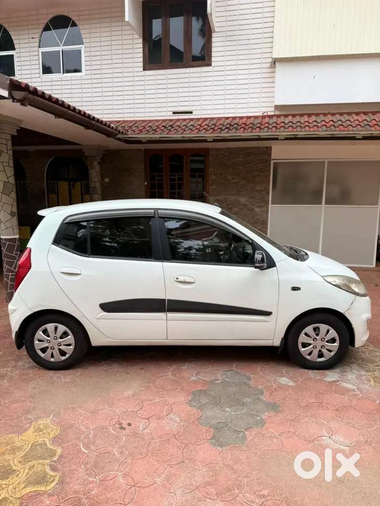 Hyundai I10 2012 Cng & Hybrids 82000 Km Driven