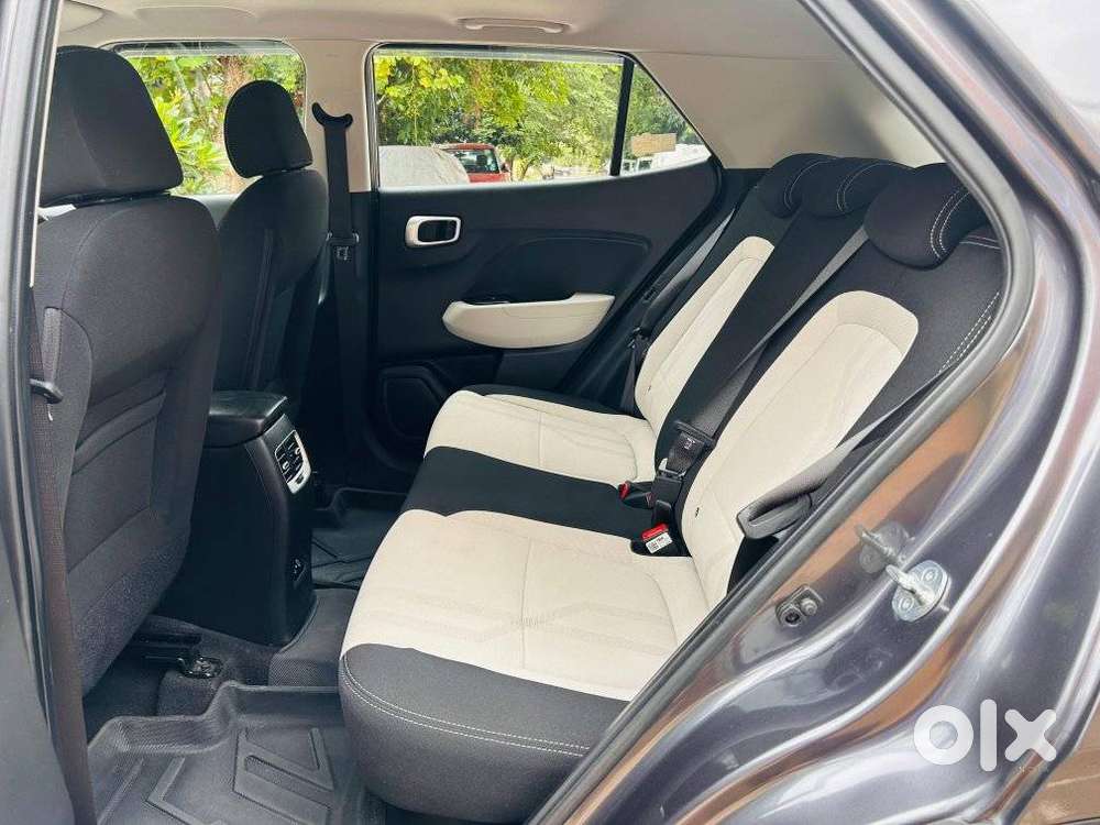Hyundai Venue Sx Mt, 2023, Diesel
