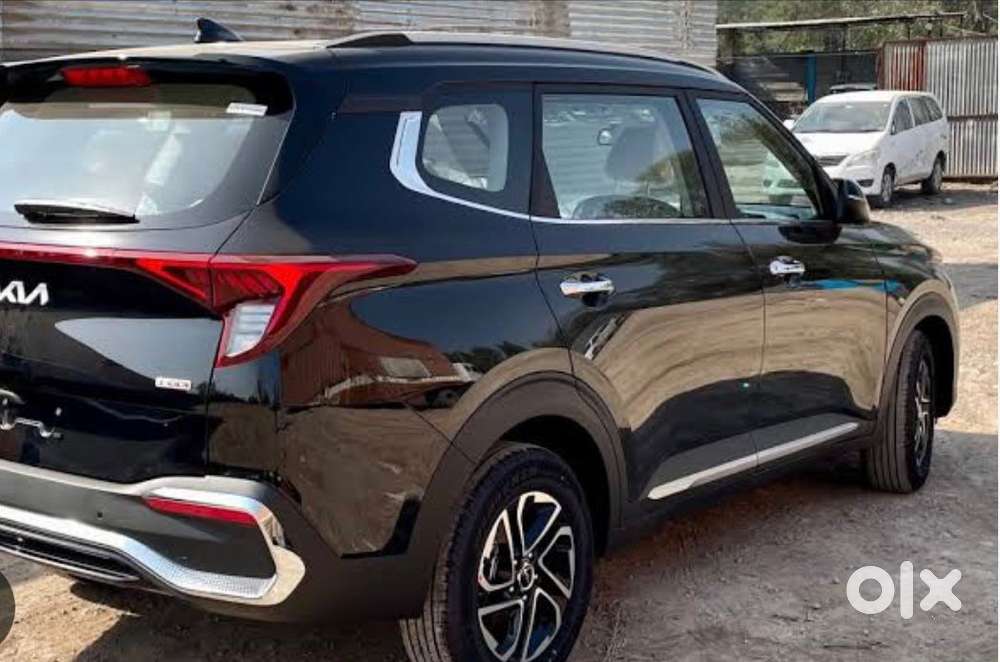 Kia Carens 2022 Petrol Well Maintained