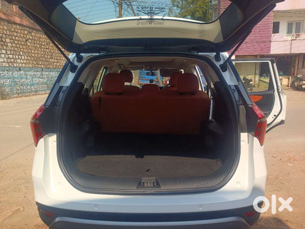 Mahindra Xuv700 2.2 Ax 5 Diesel Mt Str, 2022, Diesel