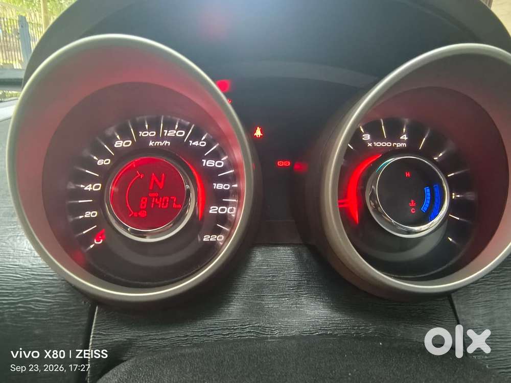 Mahindra XUV500 W8, 2013, Diesel