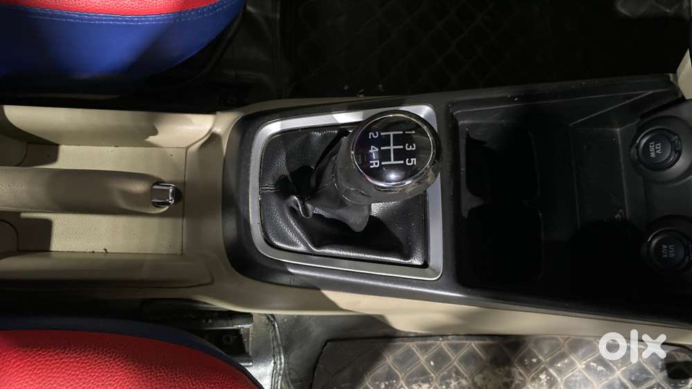 Maruti Suzuki Swift Dzire Zxi + Mt, 2017, Petrol