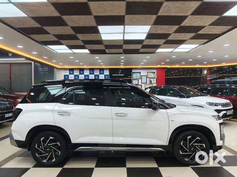 Hyundai Alcazar Signature 1.5 Petrol Dct 7str, 2025, Petrol