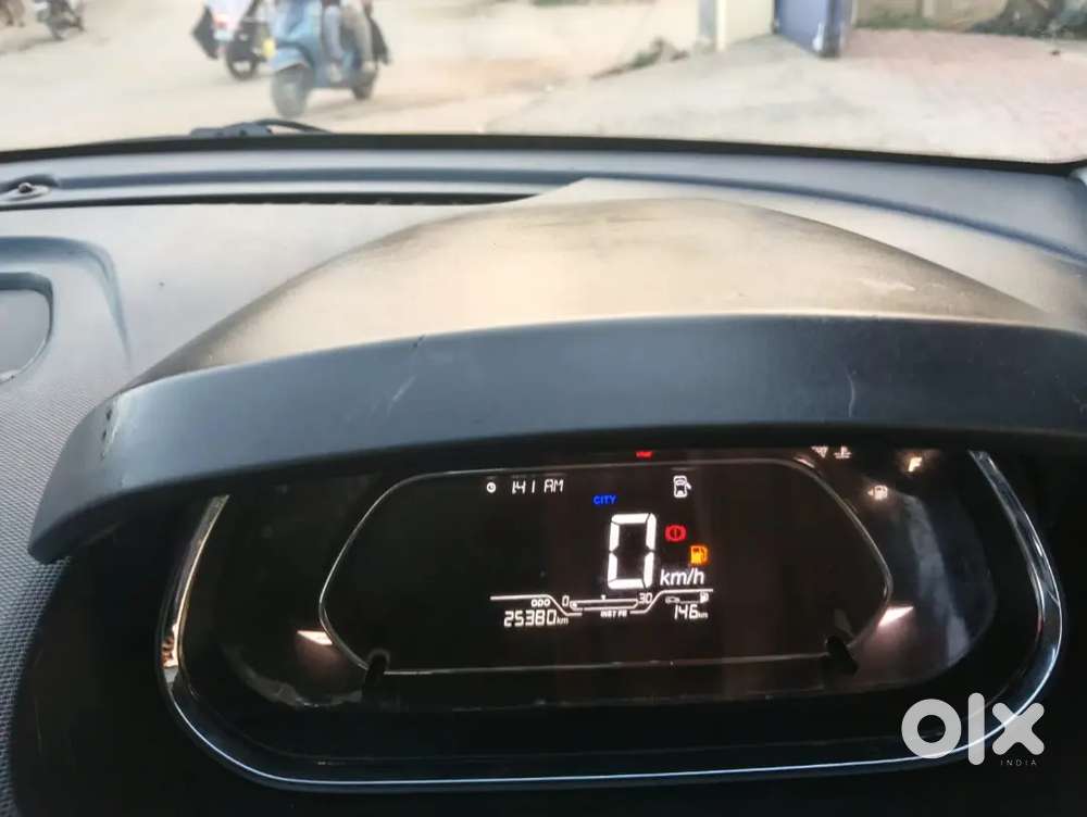 Tata Tiago 2020 Petrol 25400 Km Driven