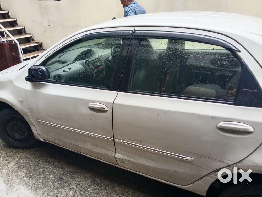Toyota Etios Xclusive Petrol 2011