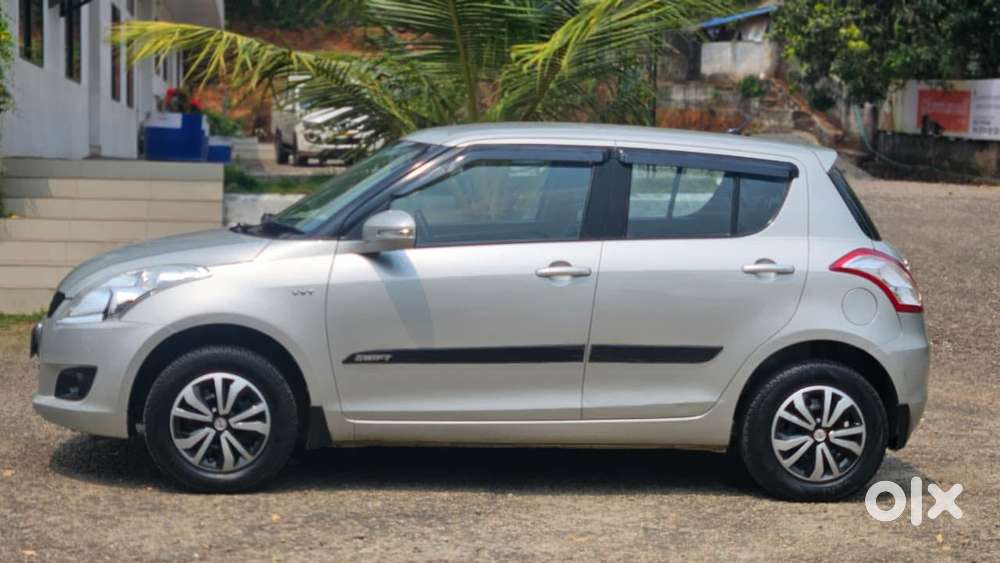 Maruti Suzuki Swift 1.2 Vxi (o), 2012, Petrol