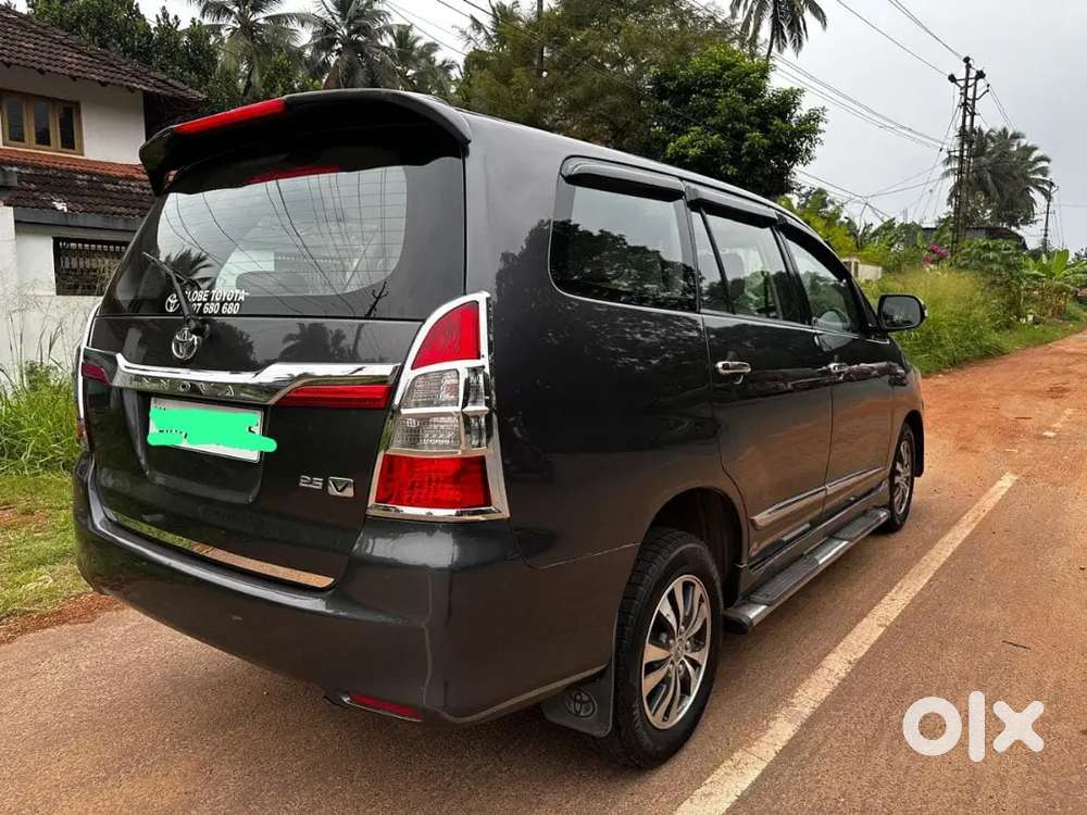 Toyota Innova 2015 Diesel Well Maintained