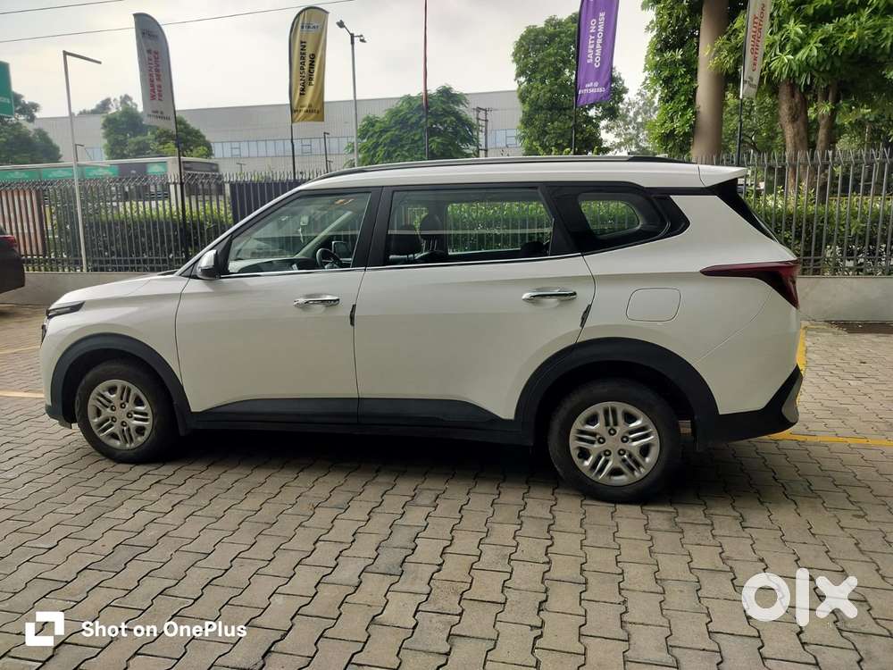 Kia Carens 1.5 Prestige 7 Str, 2023, Petrol
