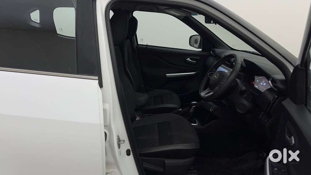 Nissan Magnite 1.0 Xv Premium Turbo Cvt, 2024, Petrol