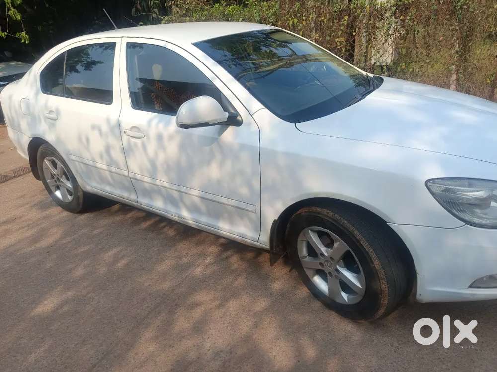 Skoda Laura 2013 Diesel 120000 Km Driven