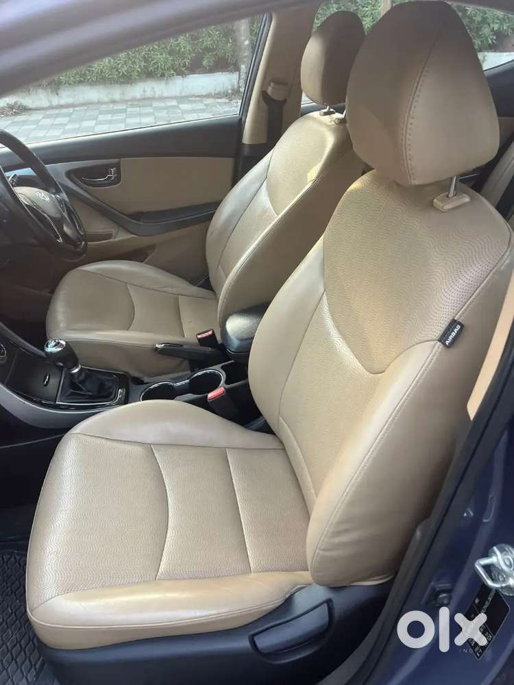 Hyundai Elantra 2012 Petrol Well Maintained