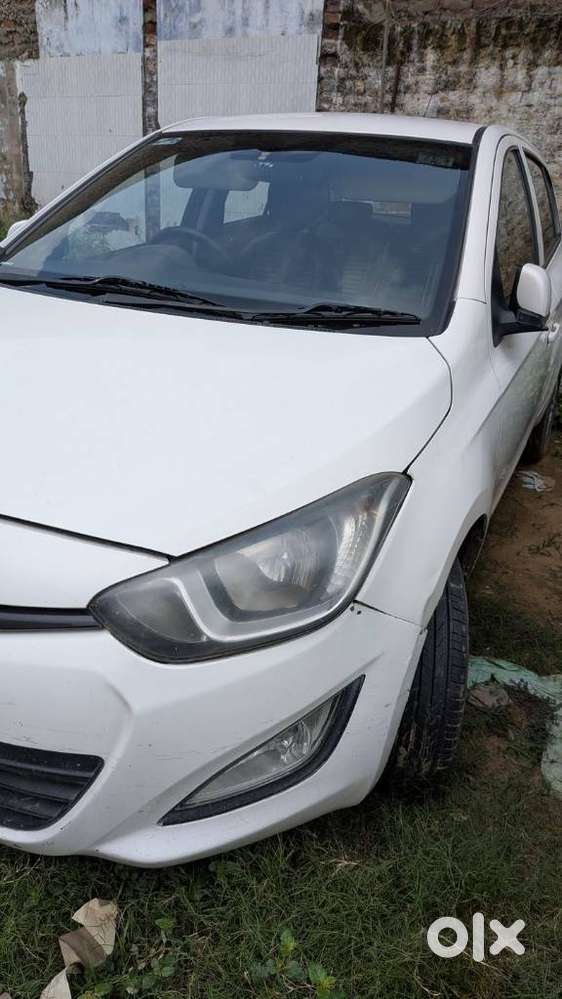 Hyundai I20 Sportz At 1.4, 2012, Diesel