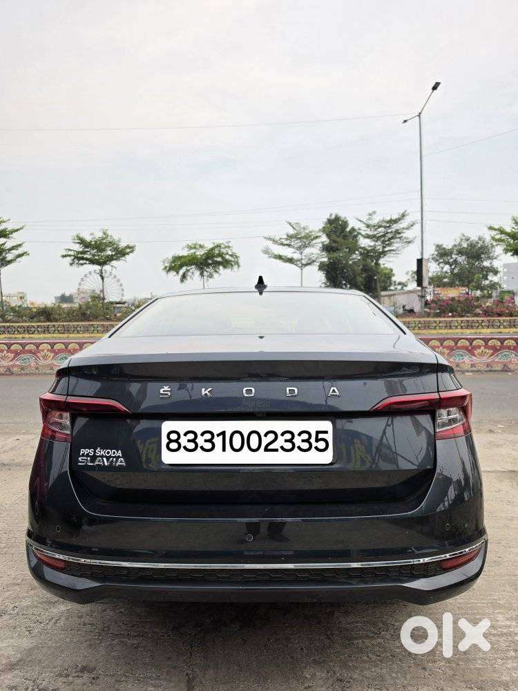 Skoda Slavia Style 1.0l Tsi Mt, 2023, Petrol
