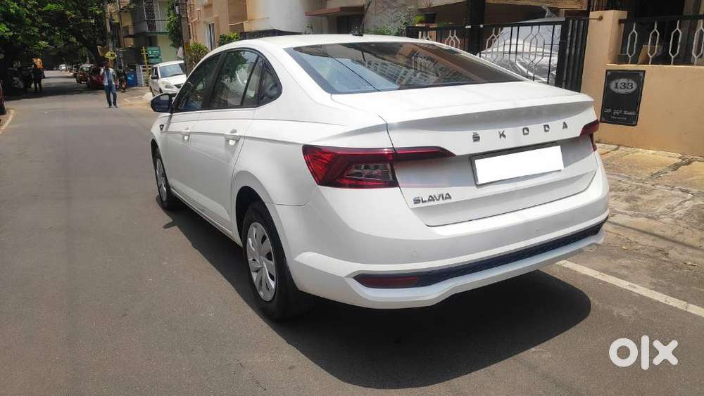 Skoda Slavia 1.0 Active Tsi, 2022, Petrol