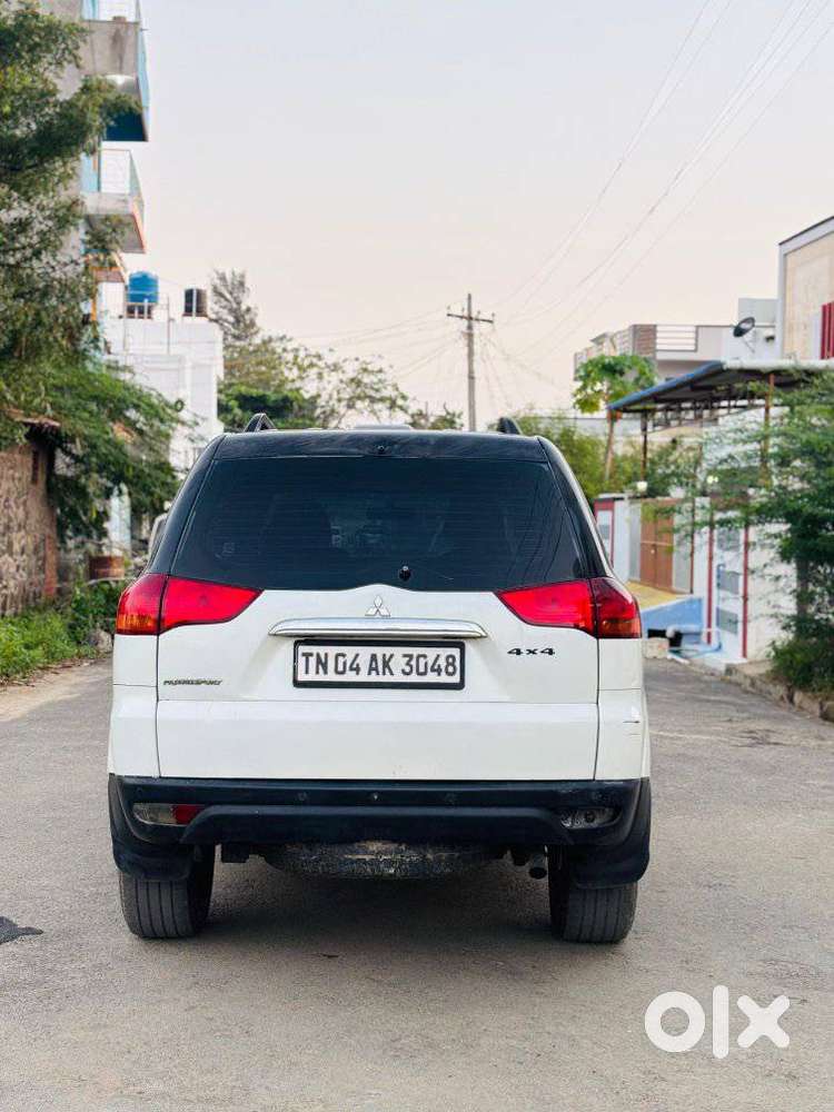 Mitsubishi Pajero Sport 2.5 Manual, 2012, Diesel