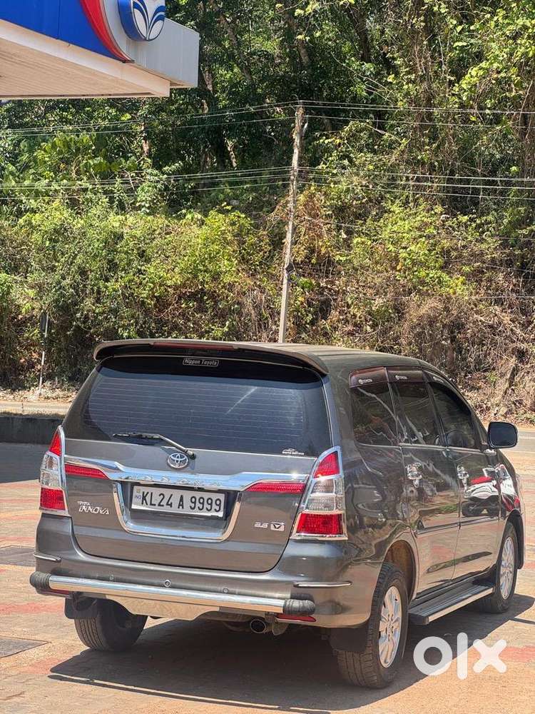 Toyota Innova 2010 Diesel Well Maintained