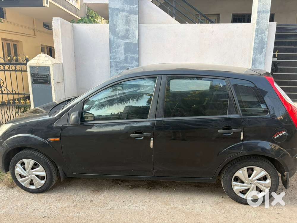 Ford Figo Petrol 2011