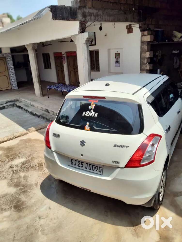 Maruti Suzuki Swift 2012