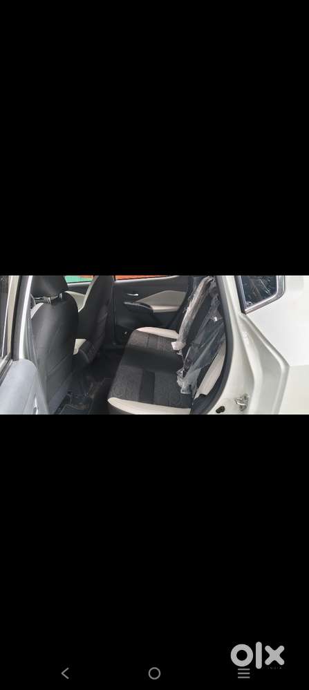 Nissan Magnite Kuro Edition 1.0 Petrol Mt, 2026, Petrol