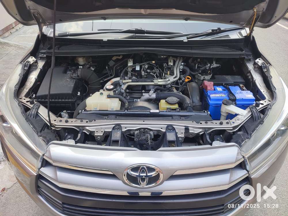 Toyota Innova Crysta 2.4 V, 2017, Diesel