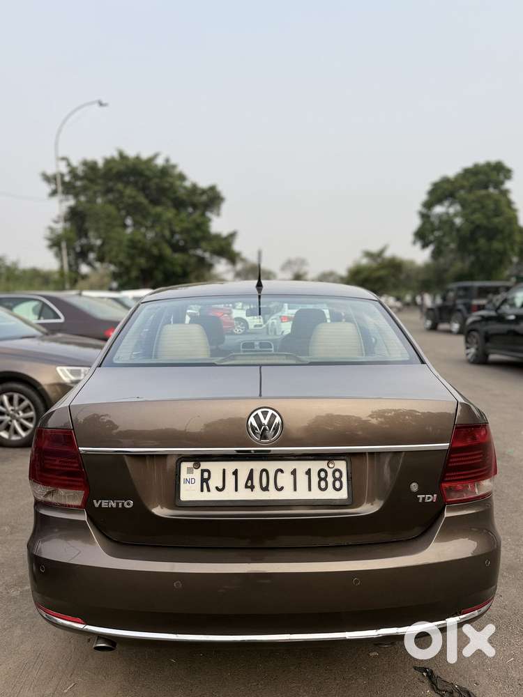 Volkswagen Vento 1.2 Highline Plus At 16 Alloy, 2015, Diesel