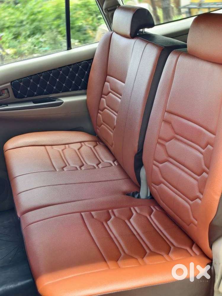Toyota Innova 2.5 G (diesel) 8 Seater Bs Iv, 2012, Diesel