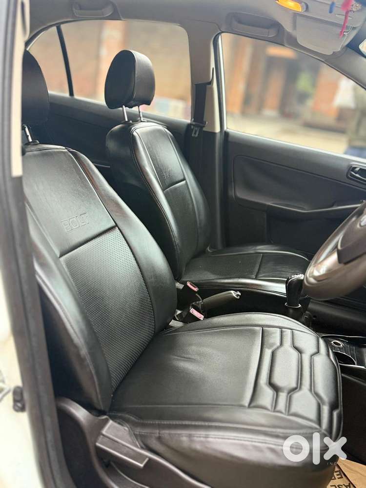 Tata Bolt Revotron Xe, 2015, Petrol