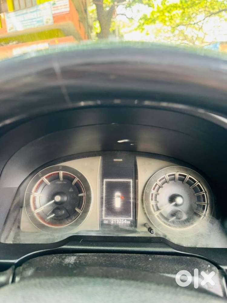 Toyota Innova Crysta Touring Sport 2.4 Mt, 2017, Diesel