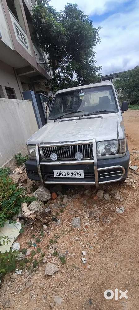 Toyota Qualis 2004