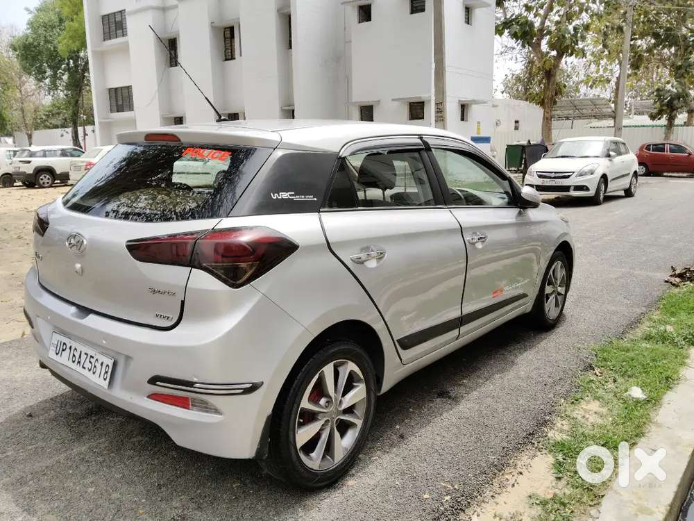 Hyundai I20 2015 Petrol Well Maintained Full Top Model