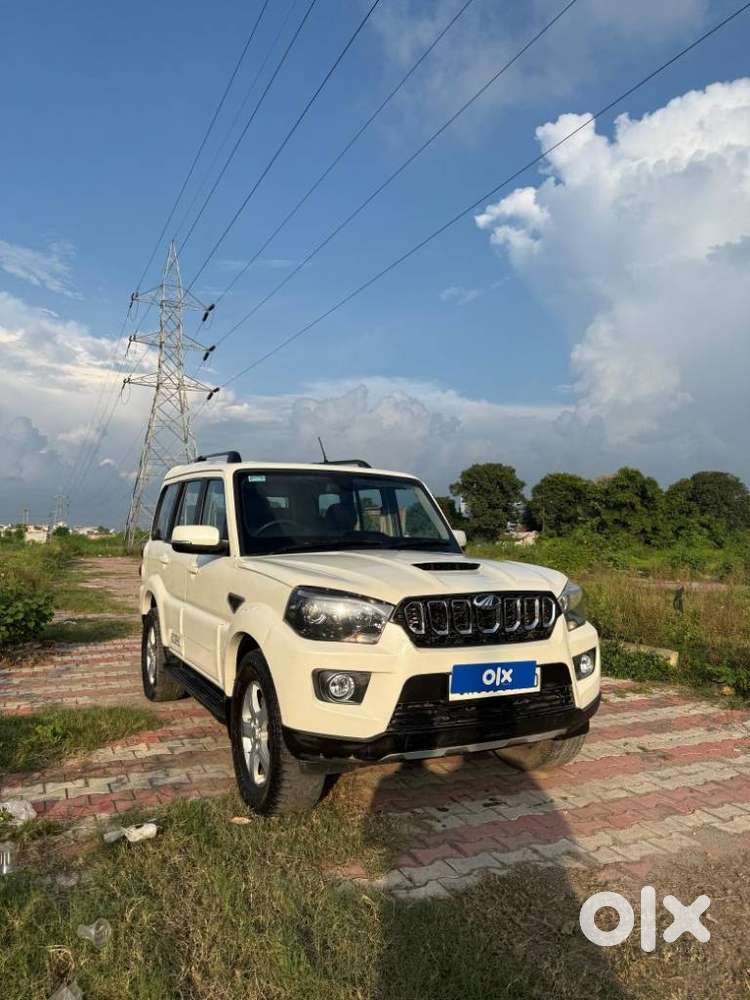 Mahindra Scorpio Classic 2.2 S 11 Mt 7 Str, 2022, Diesel